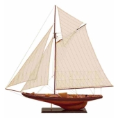 Modele drewnianych jachtów i żaglowców