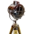 Stylowa żeglarska lampa kierunkowa z metalu na drewnianym, regulowanym trójnogu 180cm