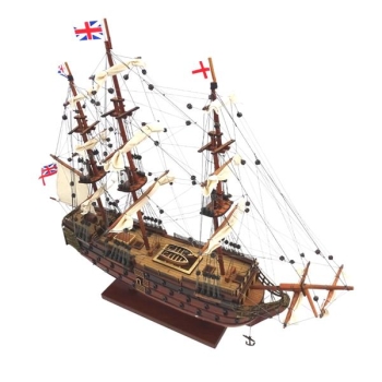 Model legendarnego okrętu liniowego brytyjskiej marynarki HMS 
