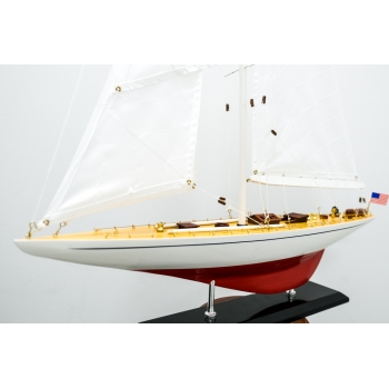Drewniany model jachtu J klasy regat America's Cup z 1937 “Ranger” 90cm