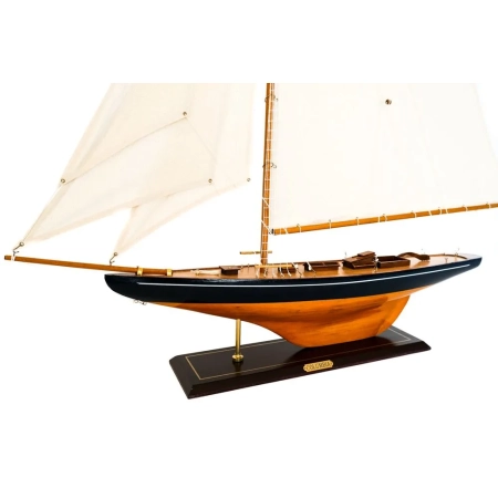 Olbrzymi, drewniany model słynnego jachtu Columbia, zwycięzcy regat America's Cup, 105cm