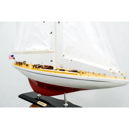 Drewniany model jachtu J klasy regat America's Cup z 1937 “Ranger” 90cm