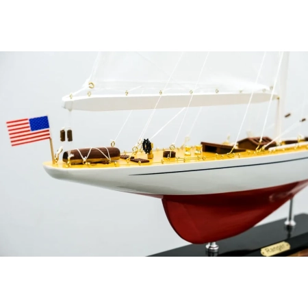 Drewniany model jachtu J klasy regat America's Cup z 1937 “Ranger” 90cm