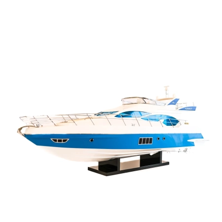 Azimut 64 Flybridge - olbrzymi, marynistyczny model włoskiej łodzi motorowej 85cm