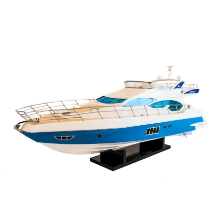 Azimut 64 Flybridge - olbrzymi, marynistyczny model włoskiej łodzi motorowej 85cm