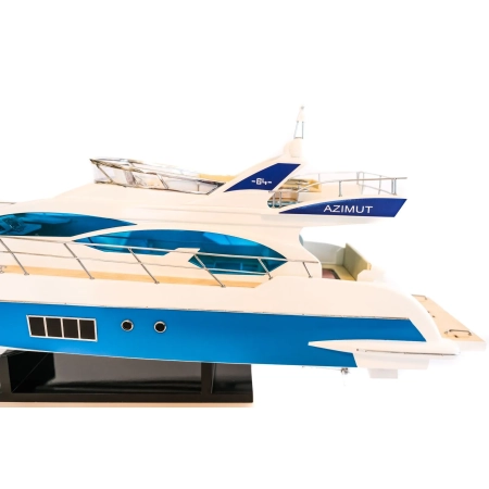 Azimut 64 Flybridge - olbrzymi, marynistyczny model włoskiej łodzi motorowej 85cm